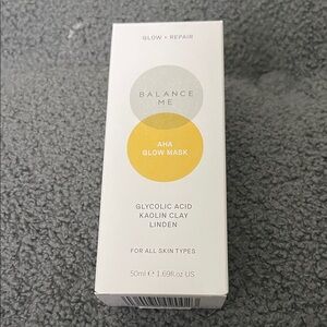 AHA Glow Mask - White and Yellow